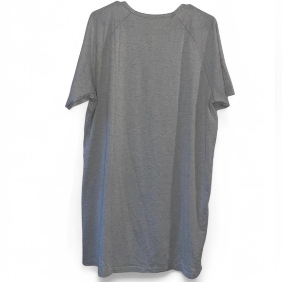 Killion Gray Shirt with Stitching Design On Sleeves Size Large condition - Picture 2 of 5